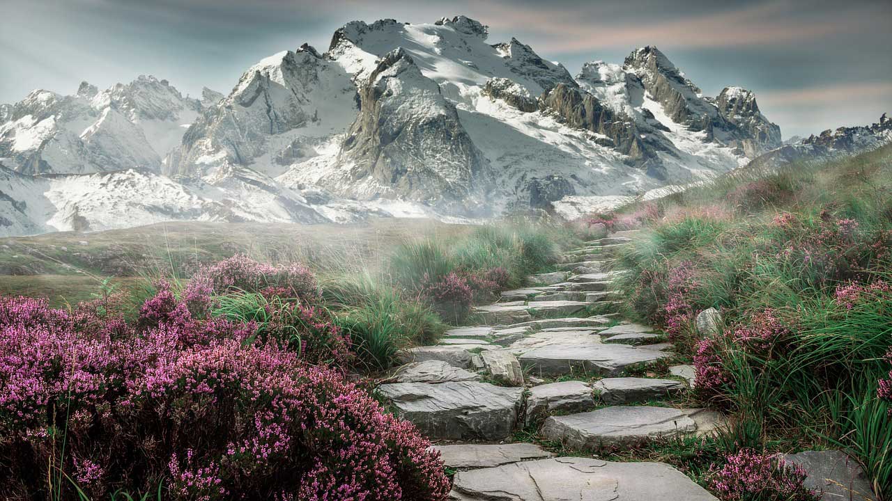 mountain-landscape-2031539_1280-1